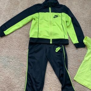 Nike toddler tracksuit with matching shirt